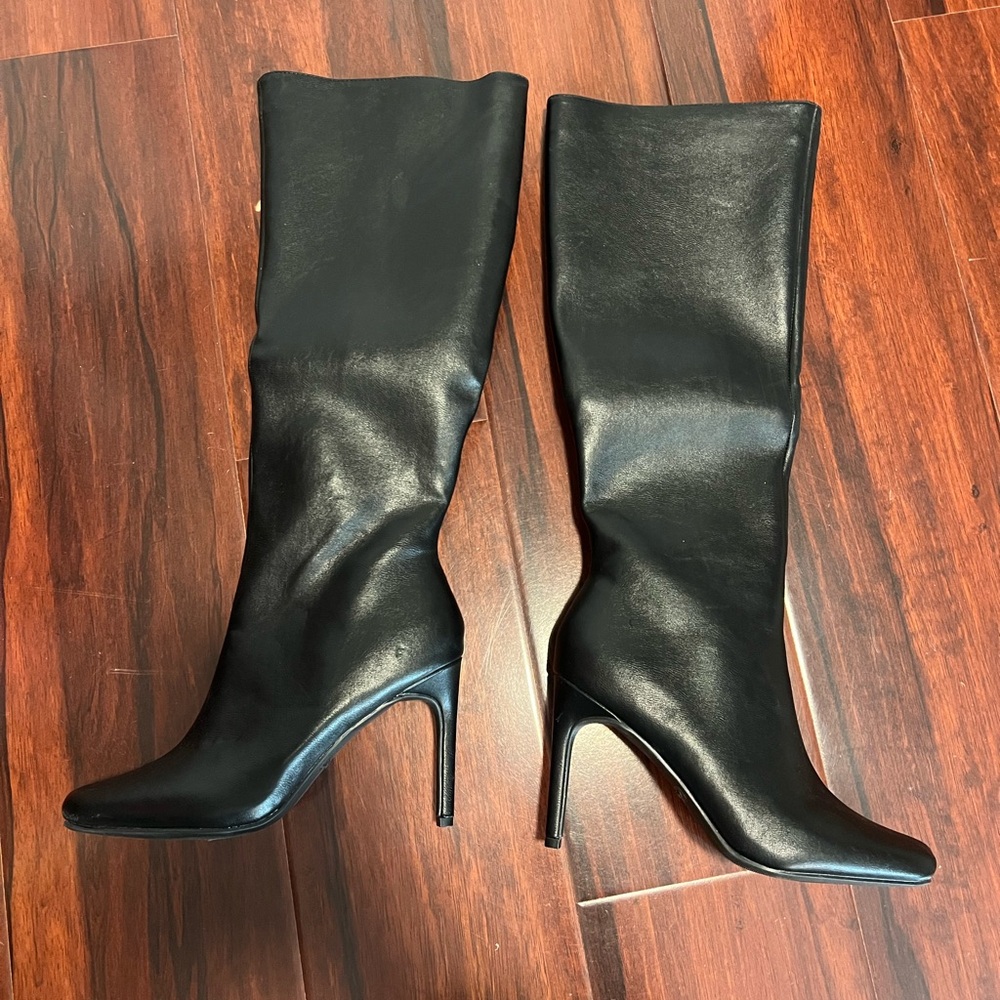 Knee hight black boots